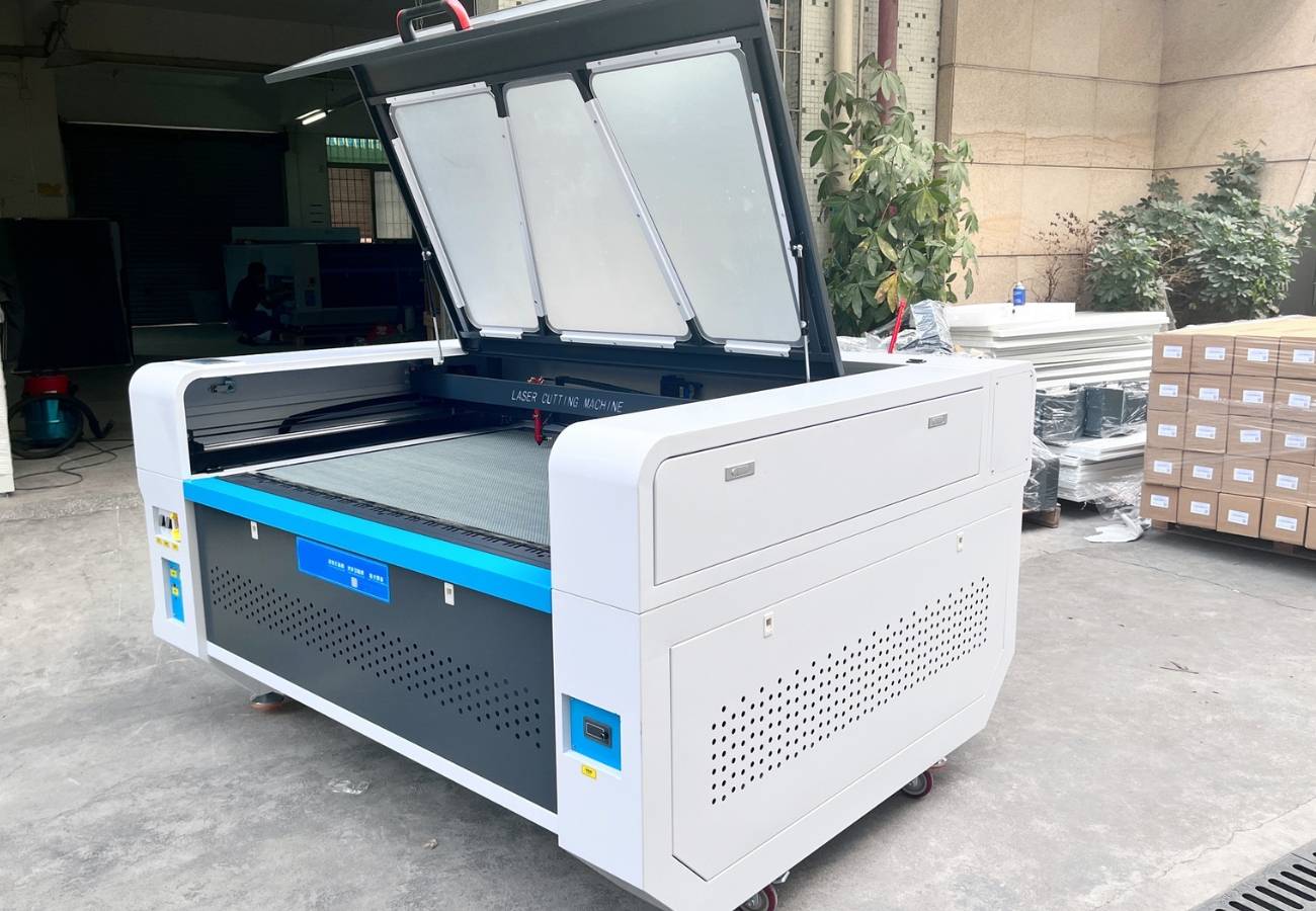Co2 Laser Engraving Machine with Laser Rotary Attachment